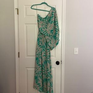NWOT - never worn one shoulder maxi dress